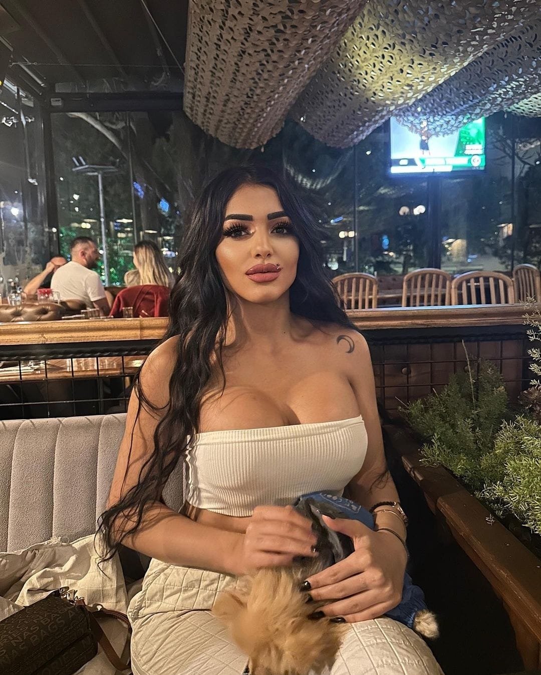 Yalıkavak Asil Bayan Escort Bayan Aycan